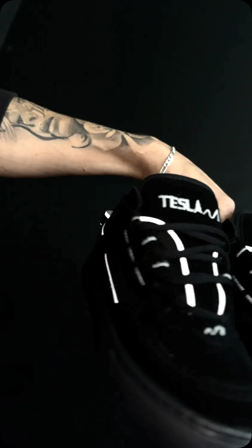 Tênis Tesla preto